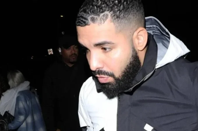 Fans Think That Drake is Trolling Kendrick Lamer with new photo